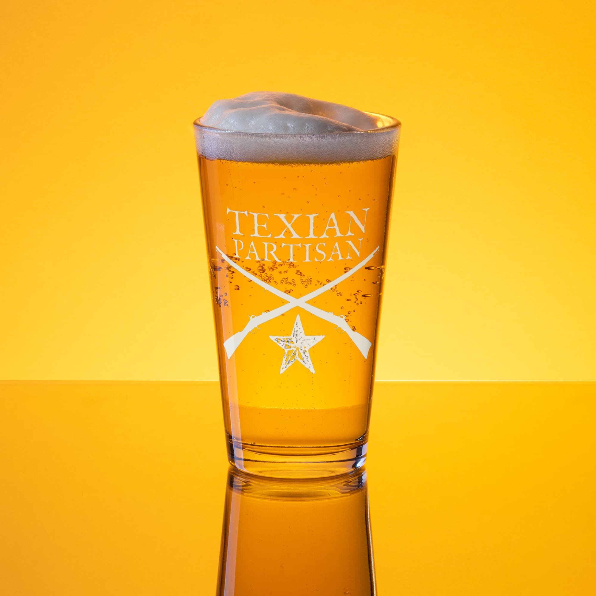 Texian Partisan Shaker Pint Glass